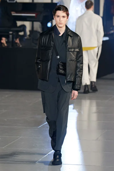 Look 47